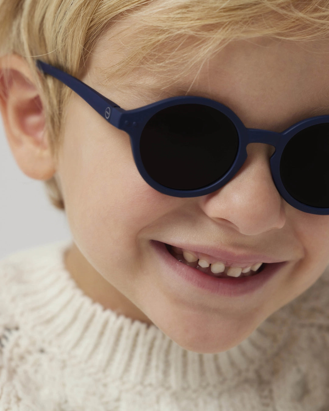 Load image into Gallery viewer, IZIPIZI Kid plus Sunglasses - Denim Blue

