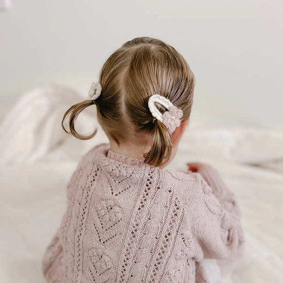 Flower Crochet Clip - Camellia Pearl Pink