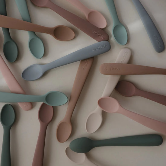 Silicone Feeding Spoons - Ivory